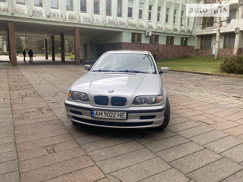 2002 bmw 318i