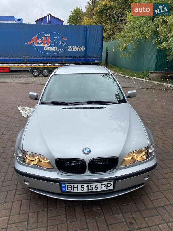 2003 bmw 318i