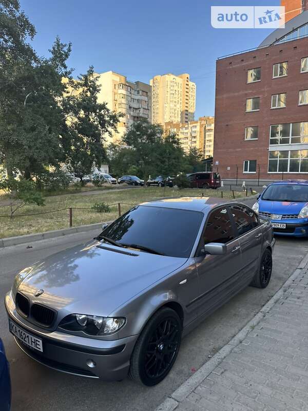 2003 bmw 318i