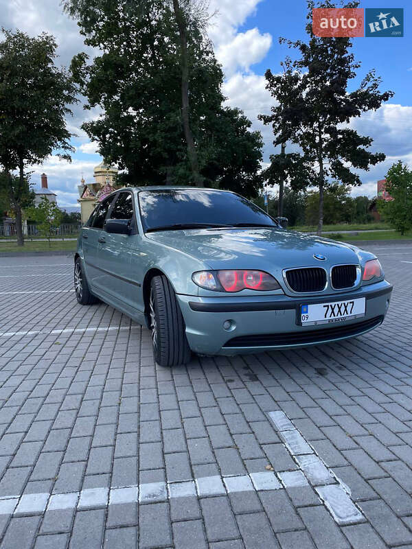 2003 bmw 318i