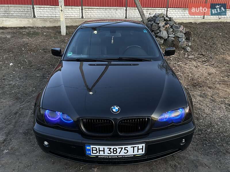 2003 bmw 318i