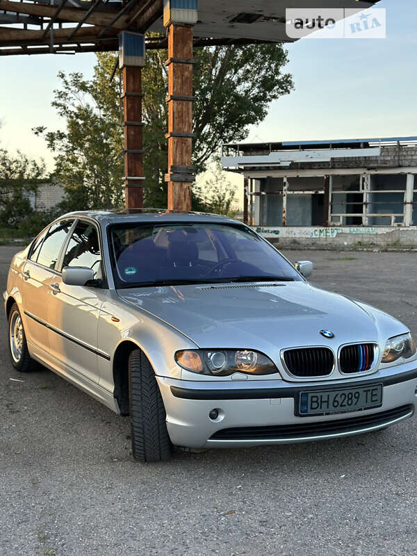 2002 bmw 318i