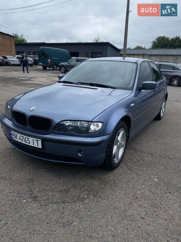 2003 bmw 318i