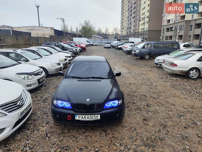 2003 bmw 318i