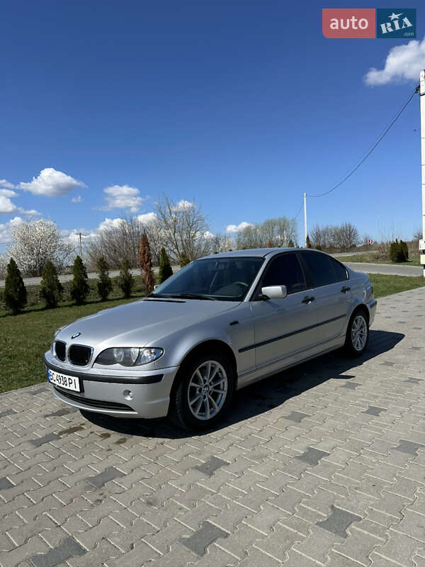 2003 bmw 318i