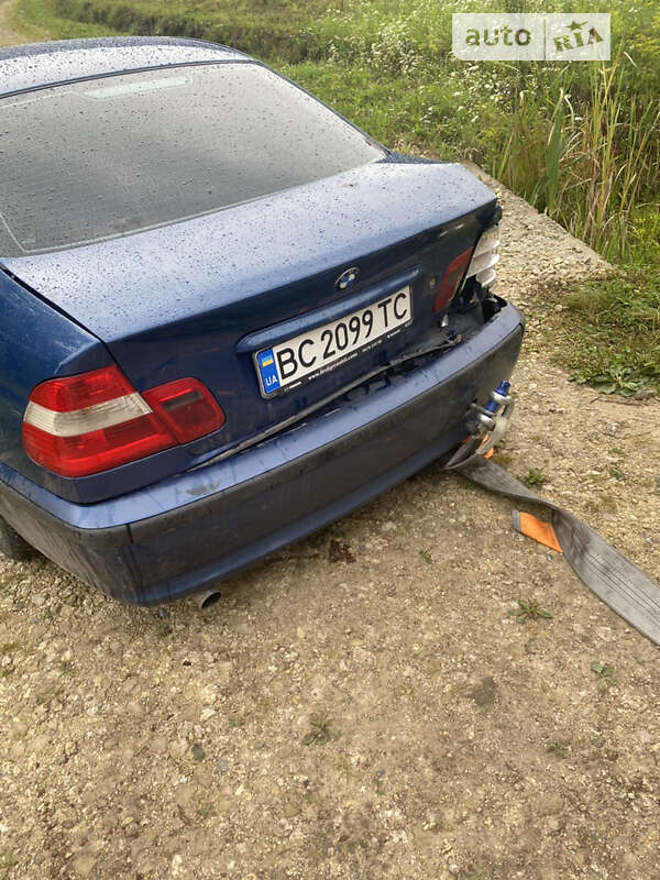 2003 bmw 318i