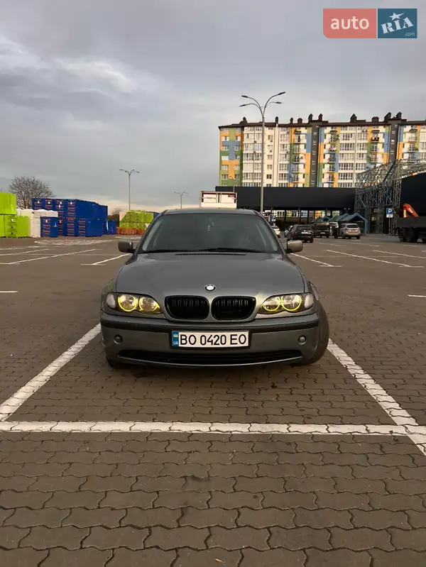 2003 bmw 318i