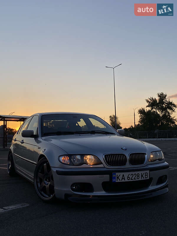 2004 bmw 318i