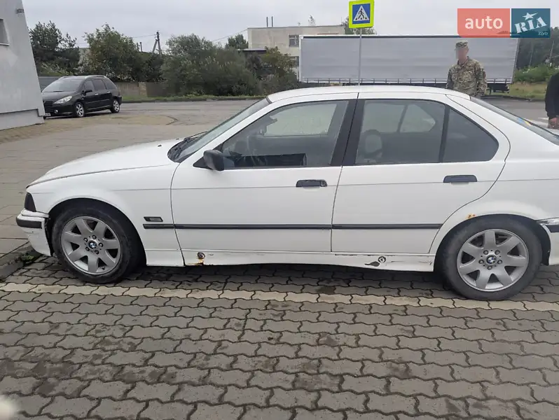 1993 bmw 316i