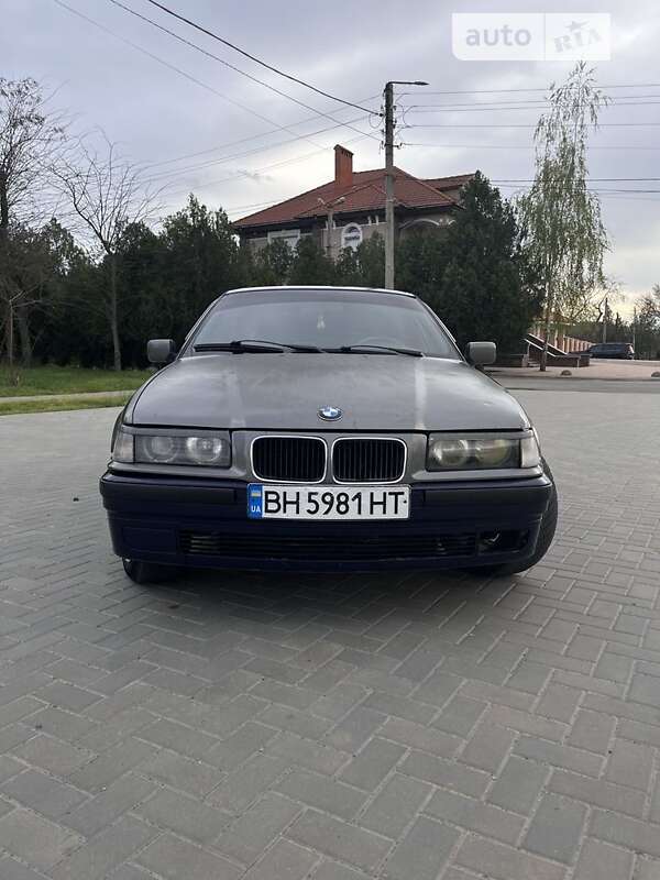 1993 bmw 318i
