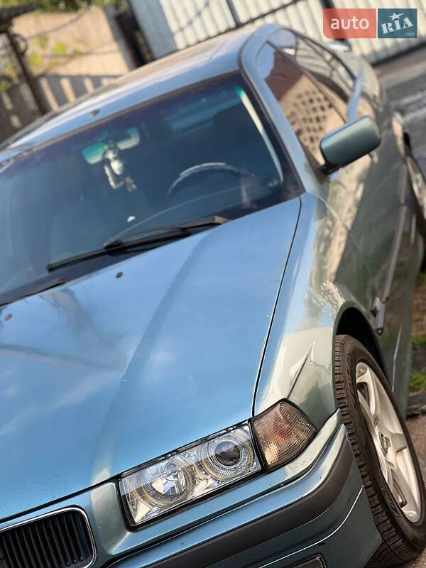 1996 bmw 318i
