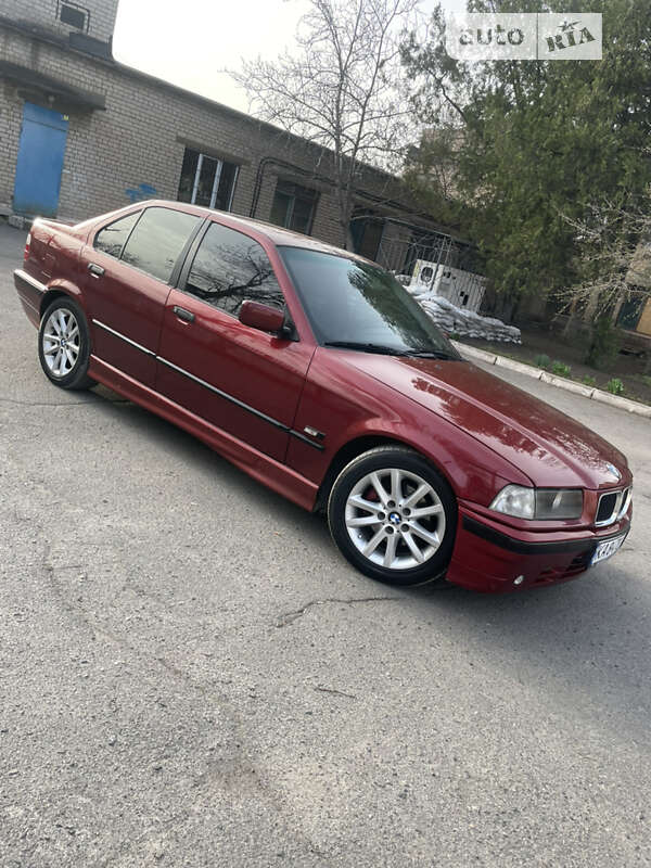 1994 bmw 320i