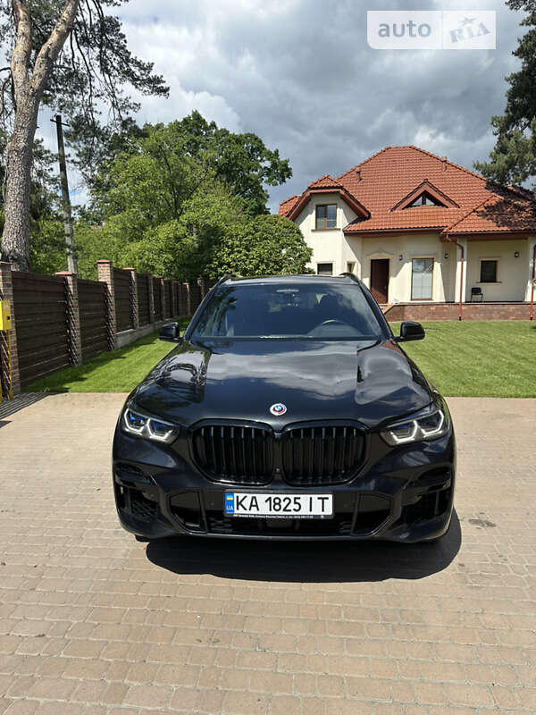 2022 bmw x5 m50d