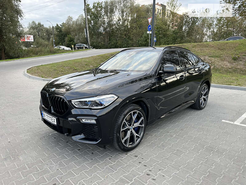 2021 bmw x6 m50i