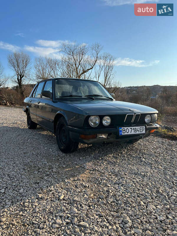 1987 bmw 524