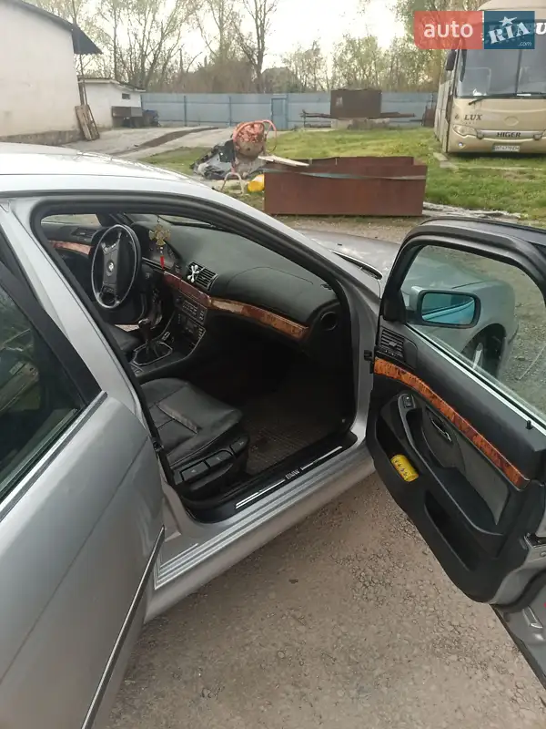 1998 bmw 520