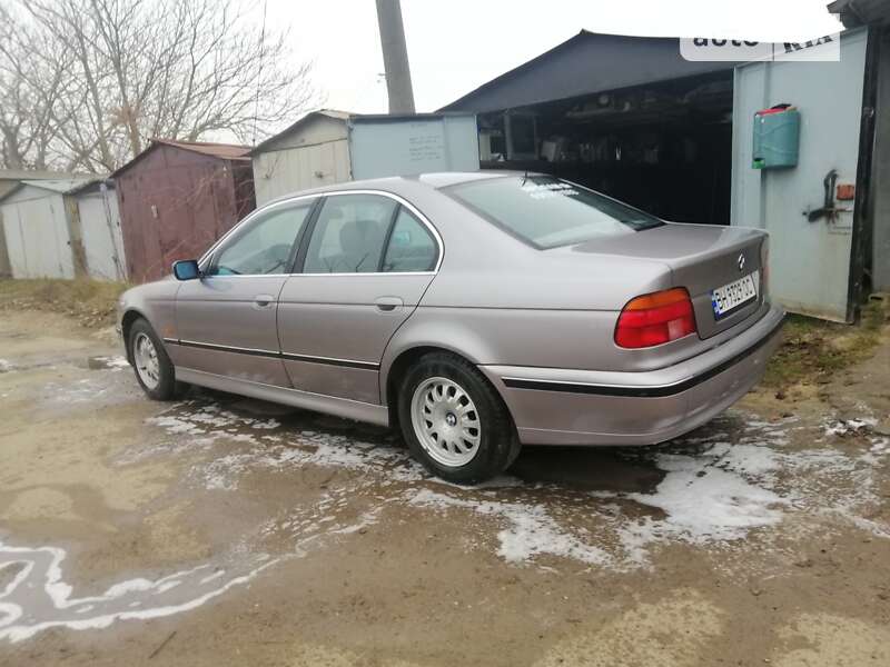 1998 bmw 520i