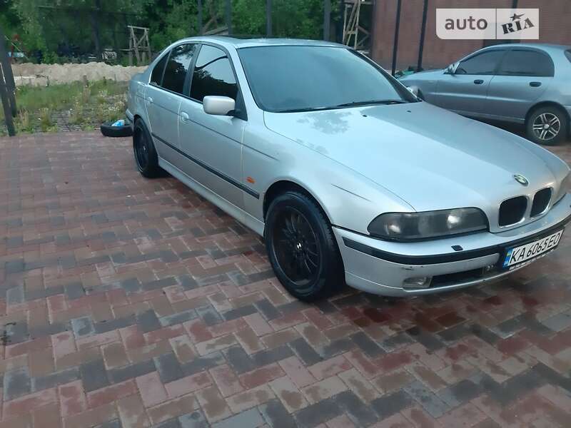 1996 bmw 520i