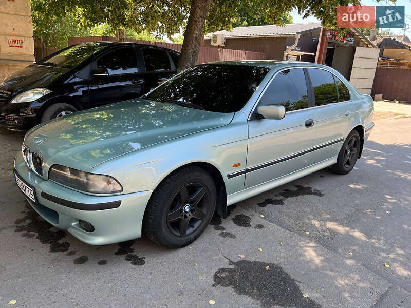 1998 bmw 520