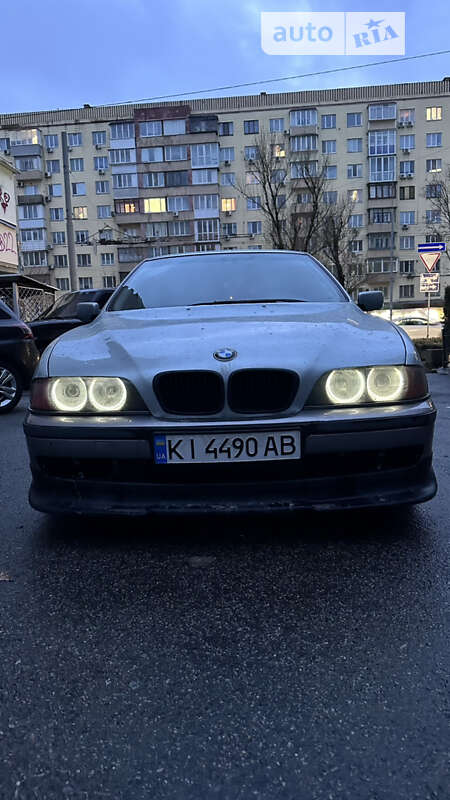 1996 bmw 520i
