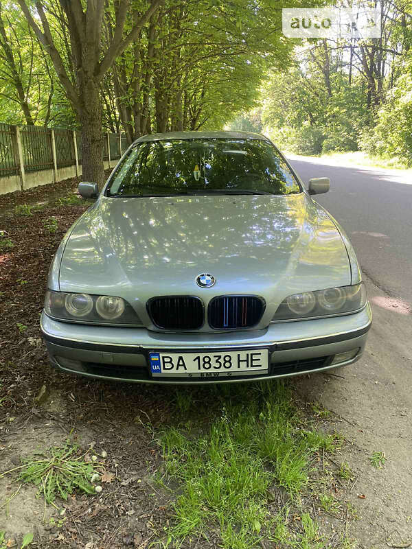 1998 bmw 520i