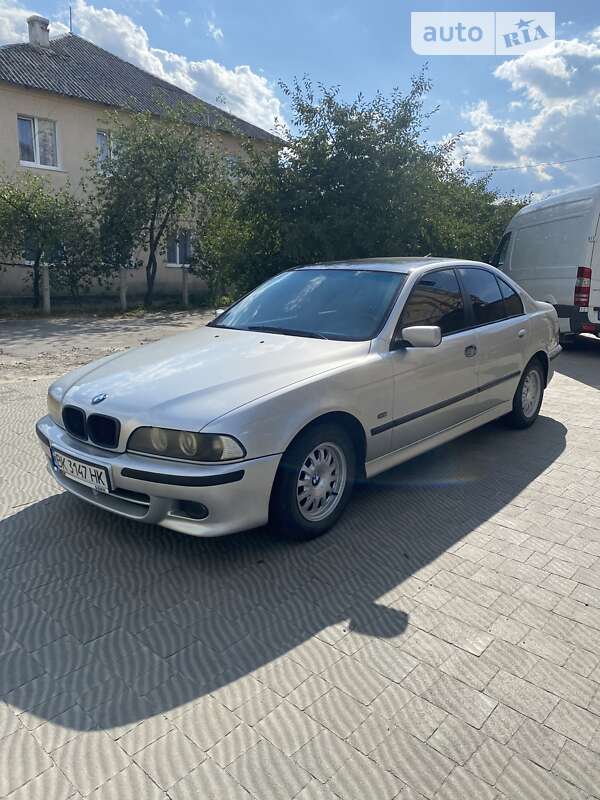 1998 bmw 520i