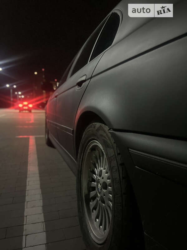 1998 bmw 528 ia