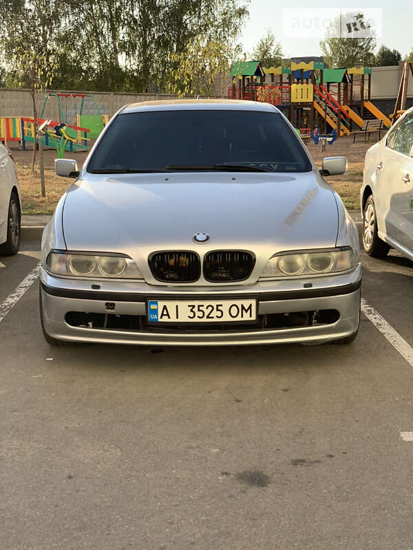 1998 bmw 540i