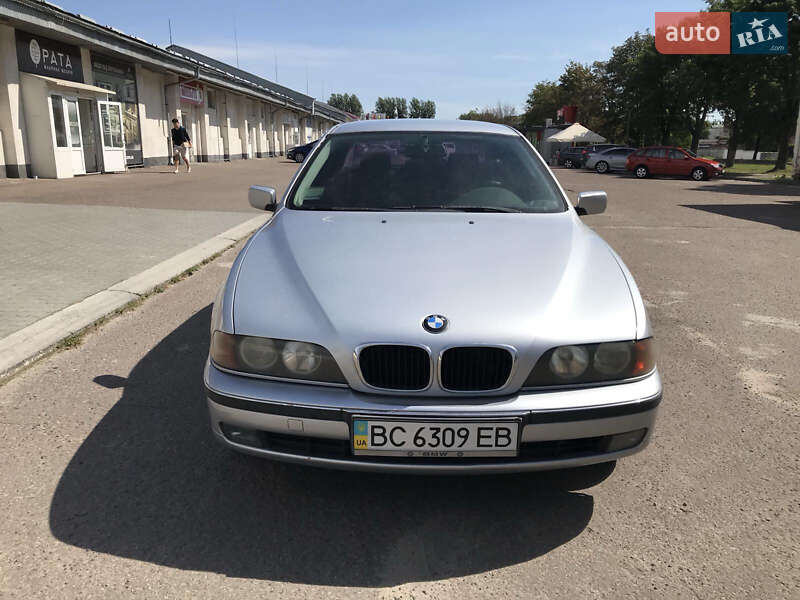1998 bmw 520i