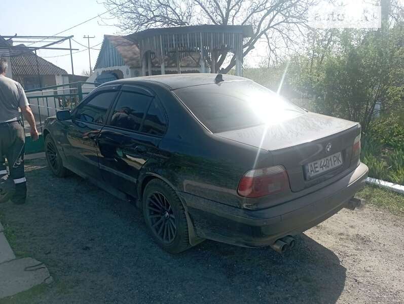 2000 bmw 520i