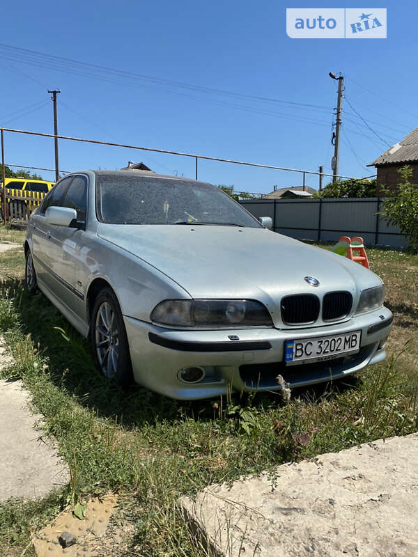 2000 bmw 520