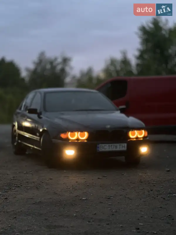 1999 bmw 520i