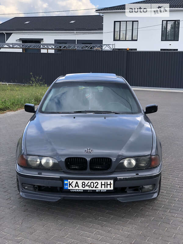 1999 bmw 520i