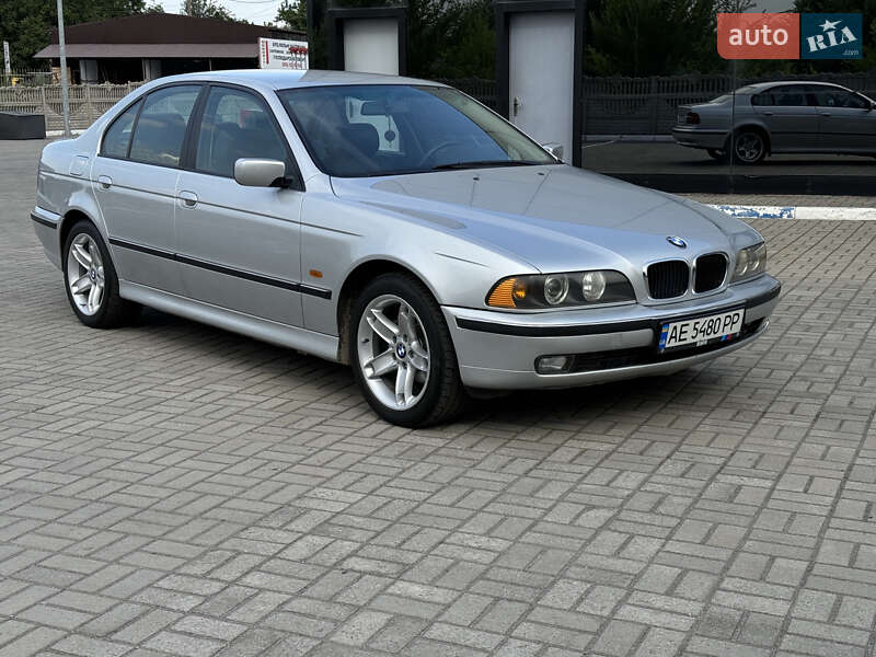 1998 bmw 520i