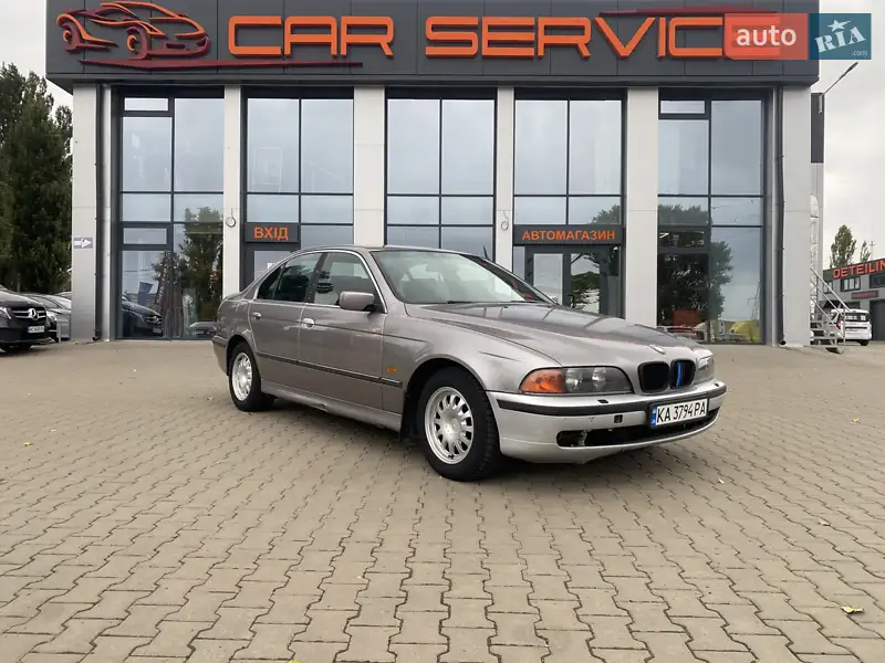 1999 bmw 520i
