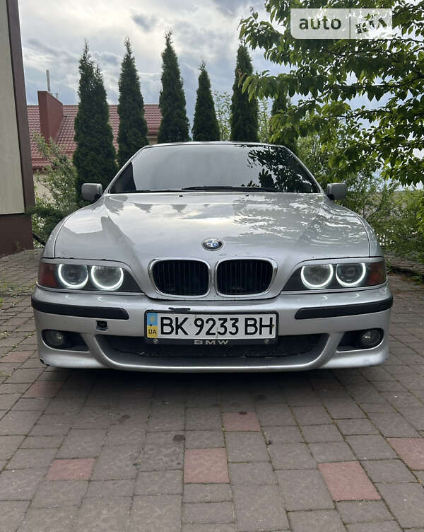 1998 bmw 523i