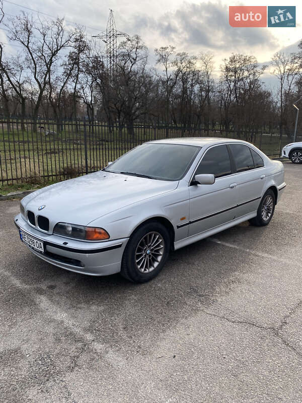 1999 bmw 523i
