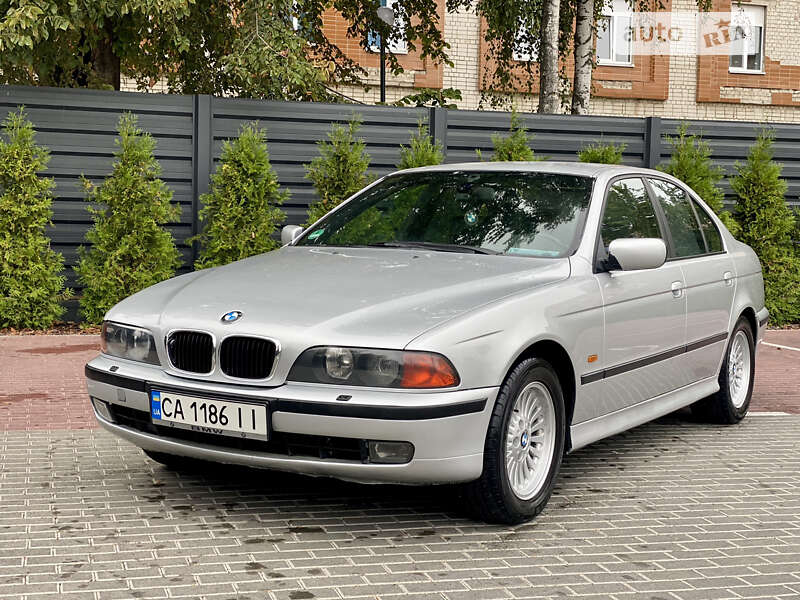 1998 bmw 523i