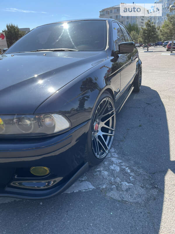 1999 bmw 540i