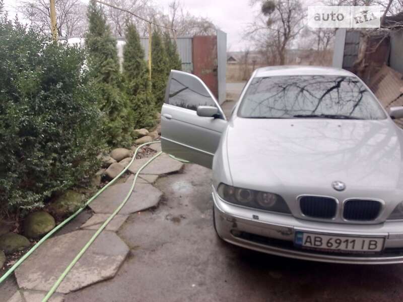 2003 bmw 525