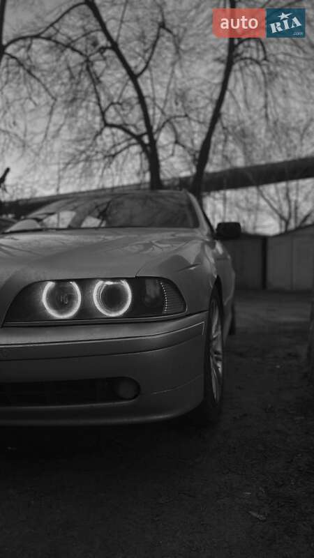 2003 bmw 525d