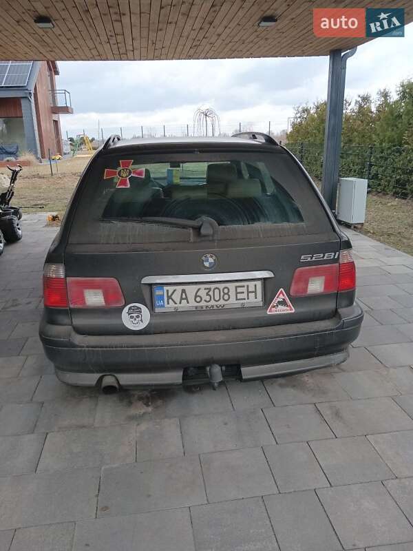 2000 bmw 528i