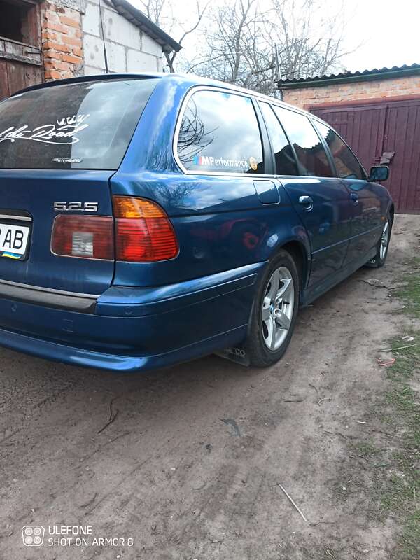 2002 bmw 520i