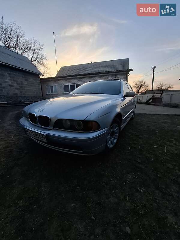 2000 bmw 520i
