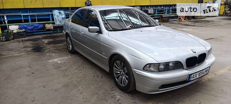 2001 bmw 520i