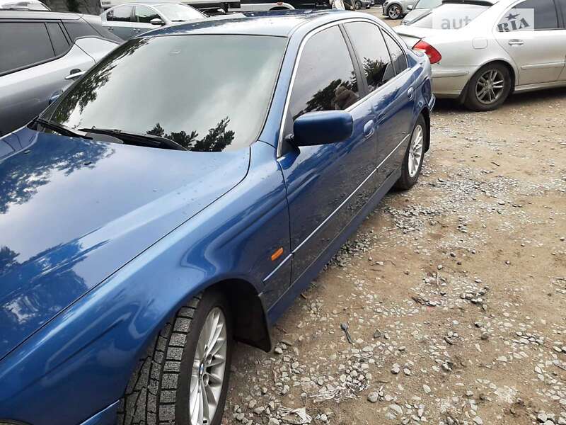 2001 bmw 520i