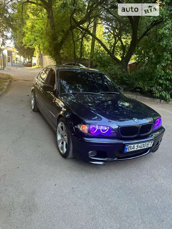2004 bmw 320i