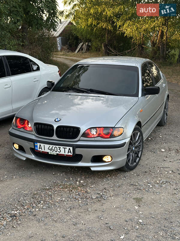 2004 bmw 320i
