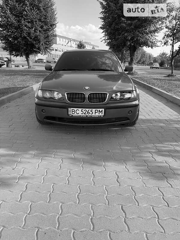 2004 bmw 318i