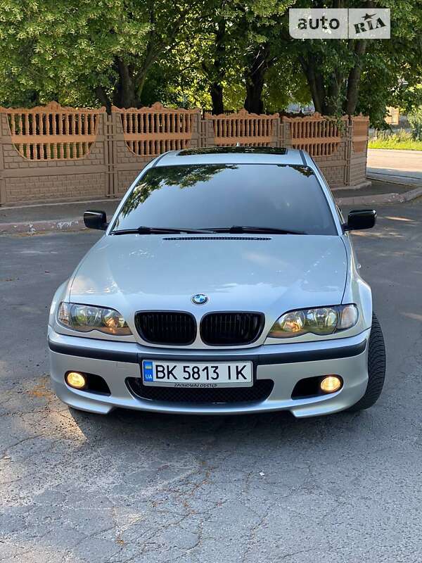2004 bmw 318i
